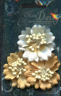 Set of 3 Gardenias 50mm <br>matching colour set<br>soft ochre