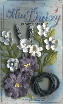 Garden Bloom 1, sets of flowers and string, grey