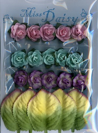 Set of 15 roses and 5 rose leaves pastels