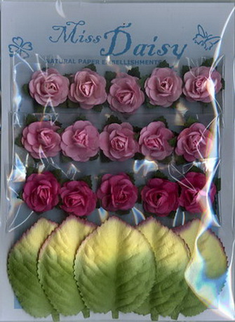 Set of 15 roses and 5 rose leaves pinks